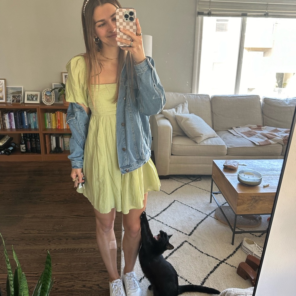 Puff sleeve dress